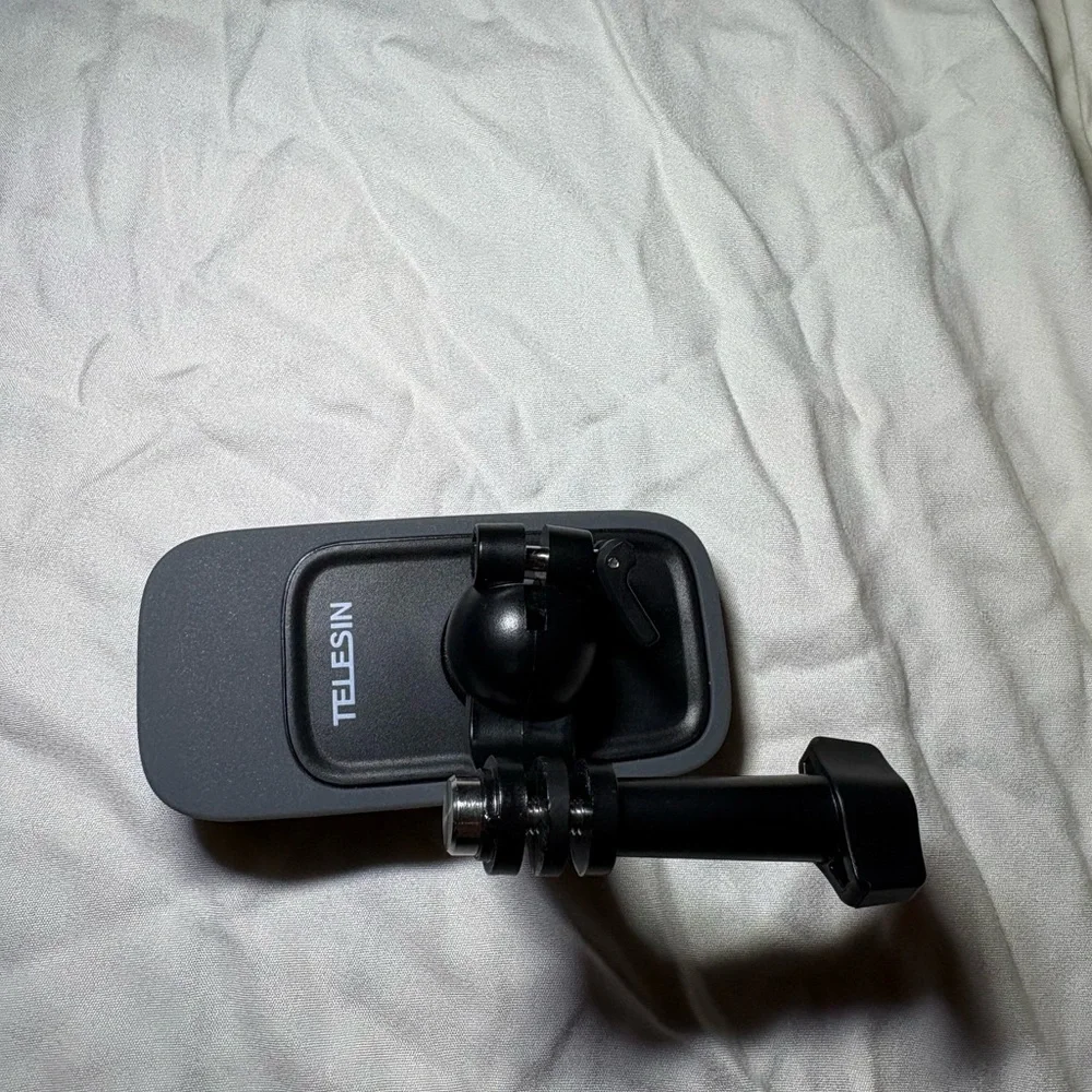 Telesin 360 degree backpack clip mount